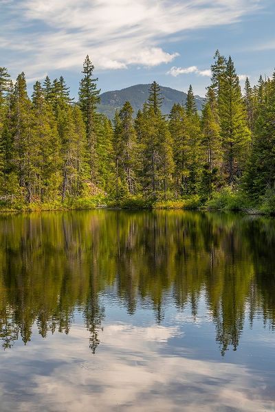 Canada-British Columbia-Brandywine Falls Provincial Park Swim Lake landscape
